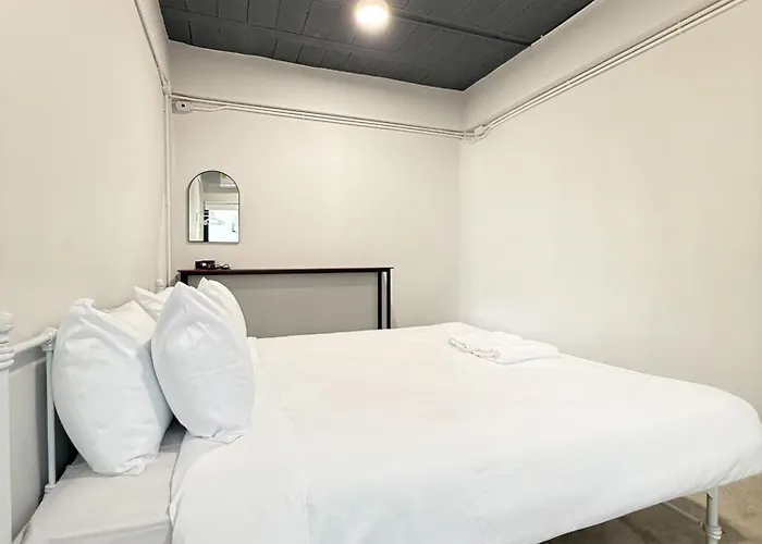 Yellow Place Sukhumvit Soi 2 -เยลโล เพลส สุขุมวิทซอย 2 * バンコク都