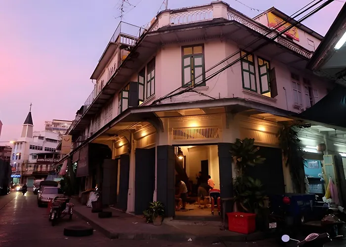 Yellow Place Sukhumvit Soi 2 -เยลโล เพลส สุขุมวิทซอย 2 アパート バンコク都