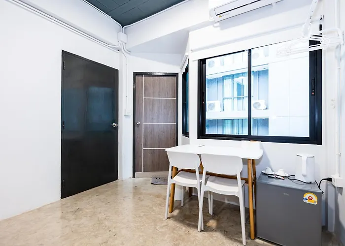 アパート Yellow Place Sukhumvit Soi 2 -เยลโล เพลส สุขุมวิทซอย 2 バンコク都