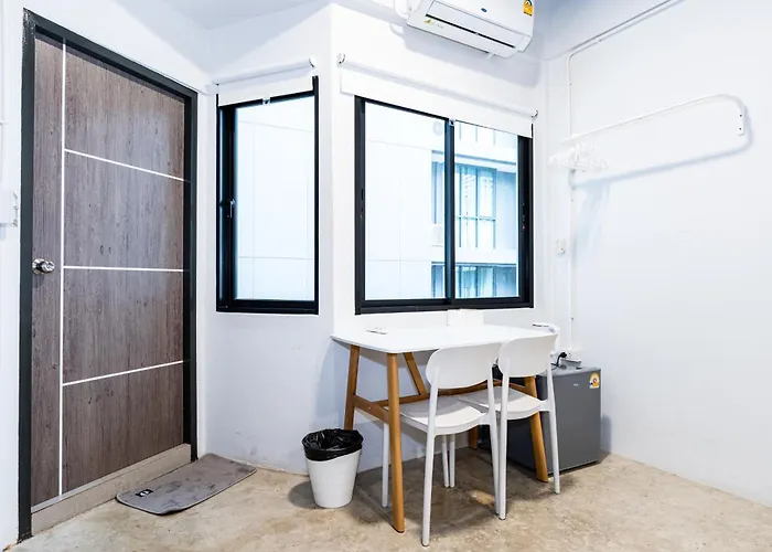 Yellow Place Sukhumvit Soi 2 -เยลโล เพลส สุขุมวิทซอย 2 アパート *