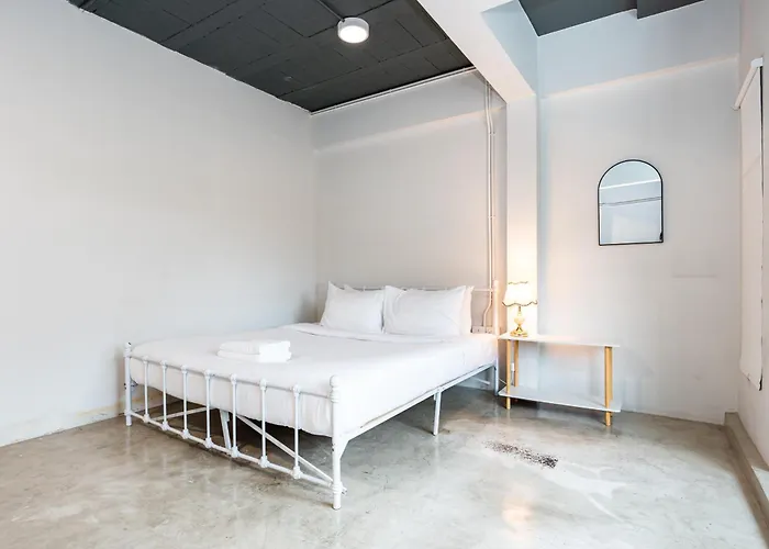 Yellow Place Sukhumvit Soi 2 -เยลโล เพลส สุขุมวิทซอย 2 アパート *