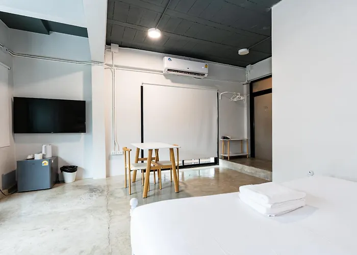 Yellow Place Sukhumvit Soi 2 -เยลโล เพลส สุขุมวิทซอย 2 アパート *
