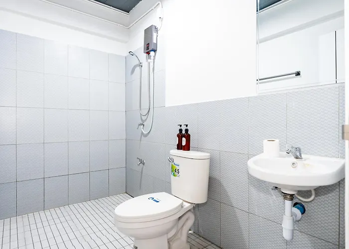 Yellow Place Sukhumvit Soi 2 -เยลโล เพลส สุขุมวิทซอย 2 *