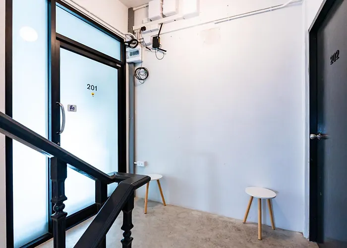 アパート Yellow Place Sukhumvit Soi 2 -เยลโล เพลส สุขุมวิทซอย 2 *